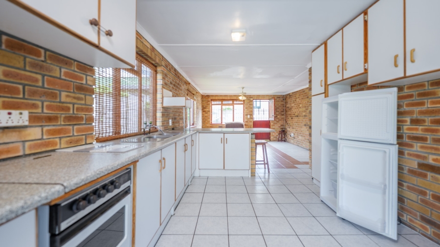 To Let 2 Bedroom Property for Rent in Bredasdorp Western Cape
